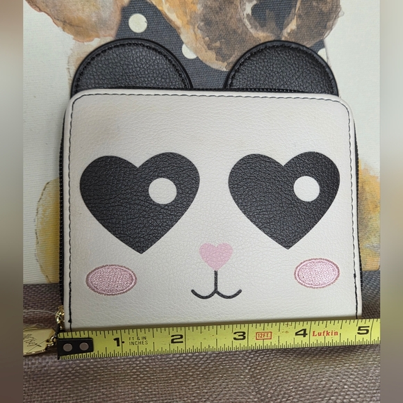 Luv Betsey By Betsey Johnson Panda Wallet NWT - Picture 12 of 12